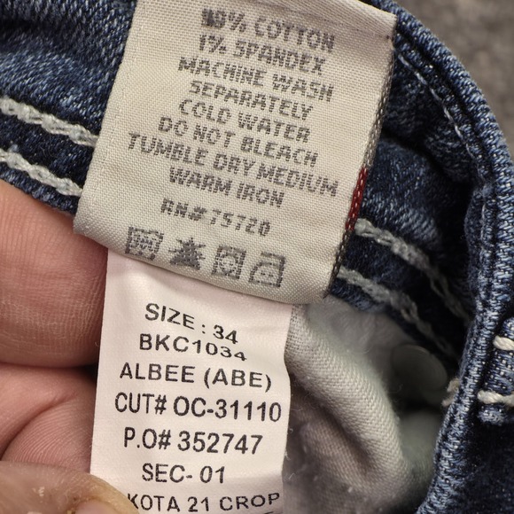 BKE Dakota Crop Jeans Women's Sz 34 Stretch Distressed Thick Stitch Capri Buckle - Picture 7 of 12